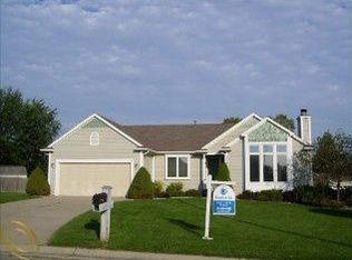 6040 Chatham Ct, Grand Blanc, MI 48439