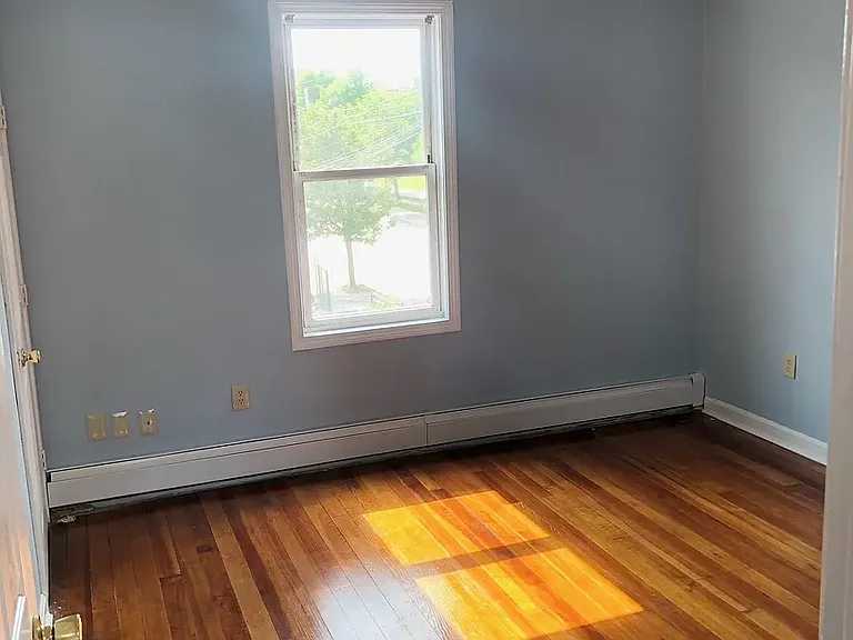 304 Public St #3 — Photo 7