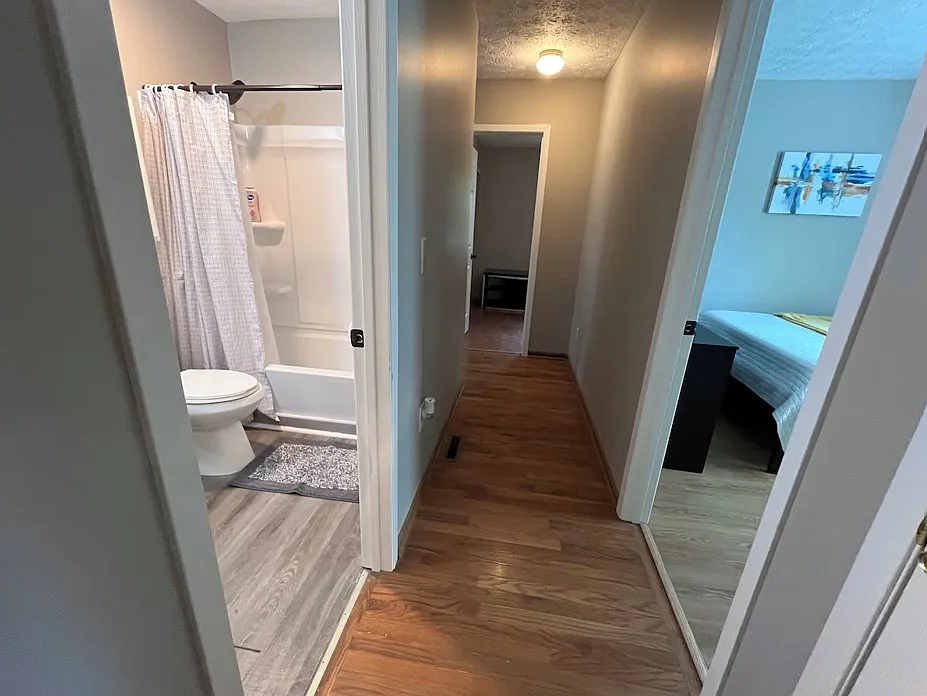 3 bed, 1250 sqft, $3,450 — Photo 4