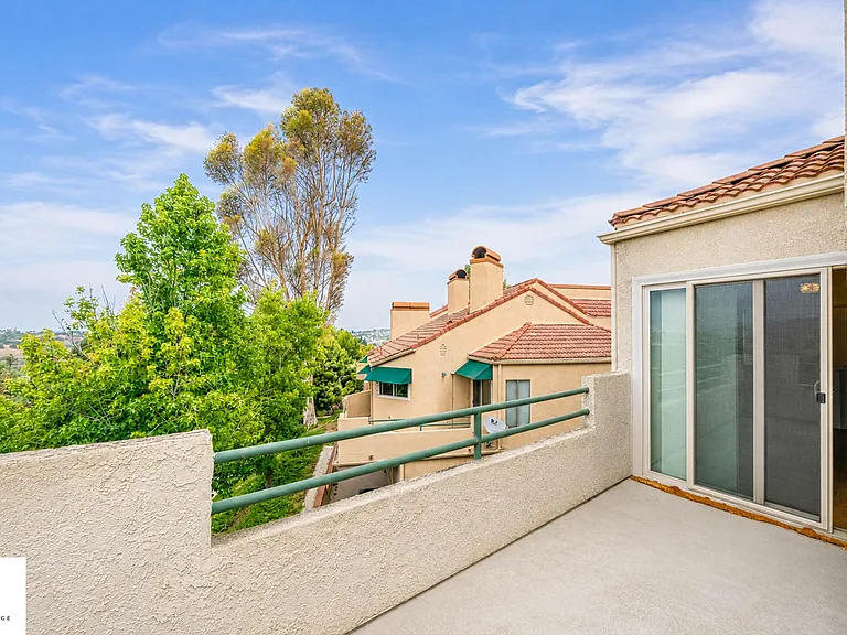 3015 La Paz Ln #A — Photo 8