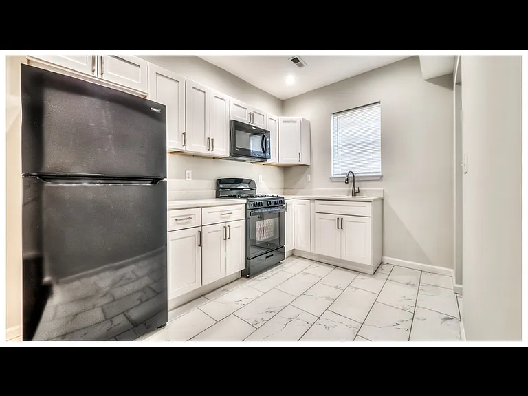 3336 W Caton Ave — Photo 15
