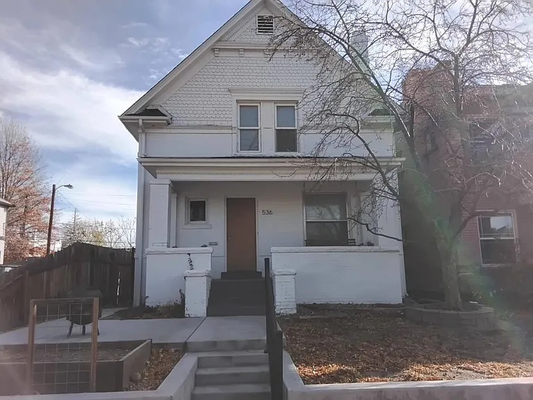 536 N Logan St #B — Photo 12
