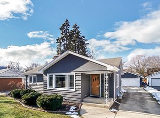 506 S Prospect St, Wheaton, IL 60187