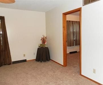 2nd image of 23678 Sunnyside Ave