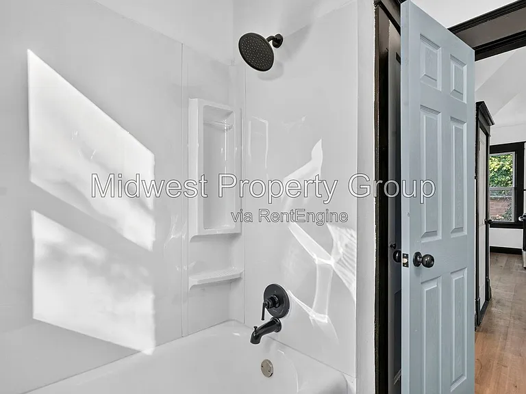 11560 Old Halls Ferry Rd — Photo 22
