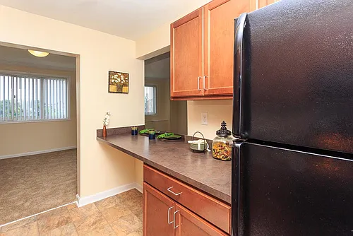 Parkview Towers Photo 1