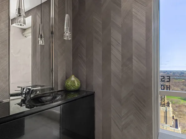 157 West 57th Street 52B image 36 of 37