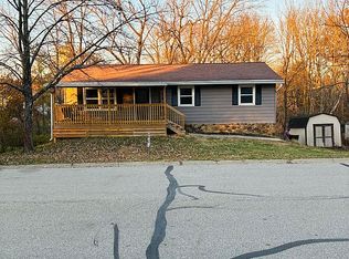 601 N Robin Dr, Ellettsville, IN 47429