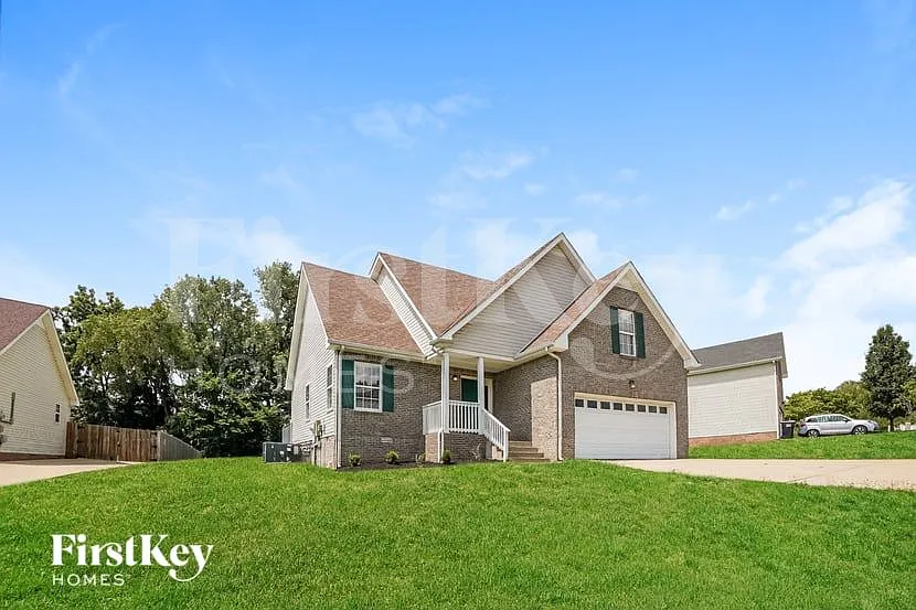 3 bed, 2.5 bath, 1697 sqft, $1,990 — Photo 2