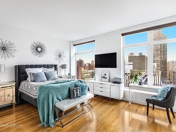 5th image of 400 E 67th St #18C