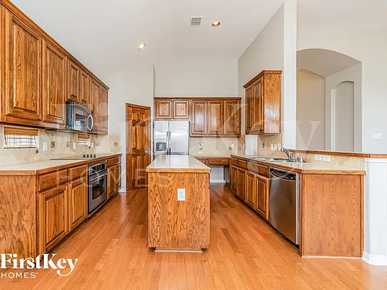 4301 Palmer Dr — Photo 7