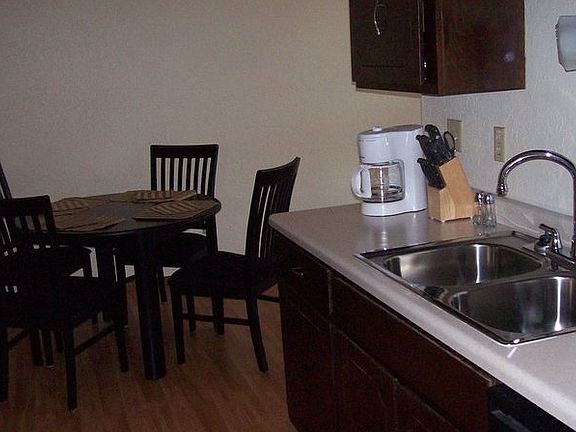 4th image of 501 Westview Dr APT 210