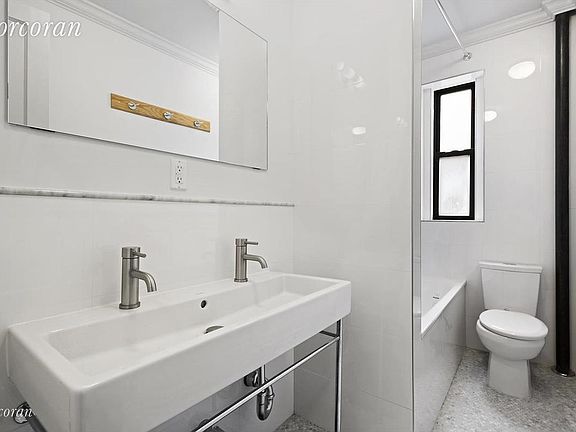 4th image of 42-22 Ketcham St APT 22E