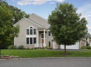 26 Alpine Dr, North Haledon, NJ 07508
