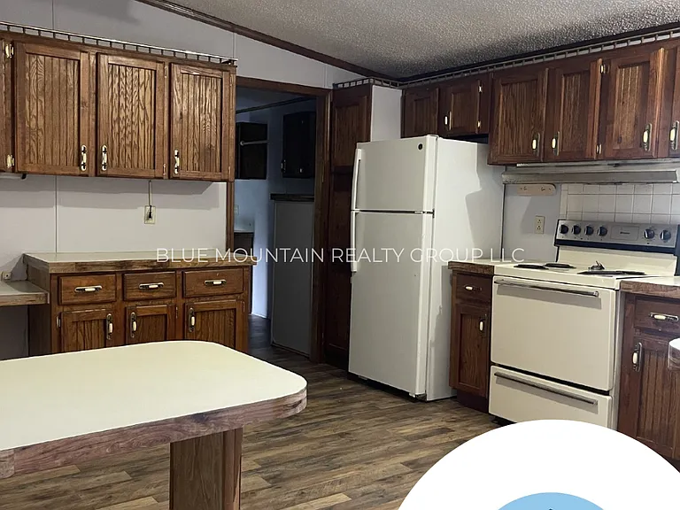 70 Cornwell Dr — Photo 4