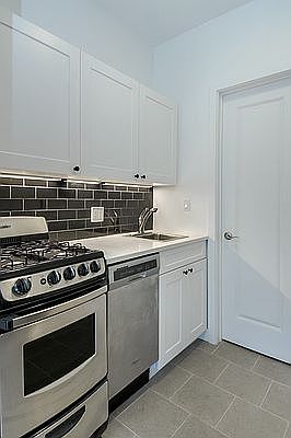 3rd image of 141 Lex Ave #3R