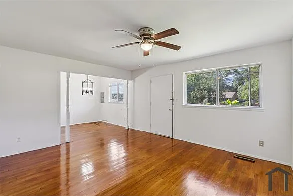 4 bed, 1223 sqft, $1,600 — Photo 4