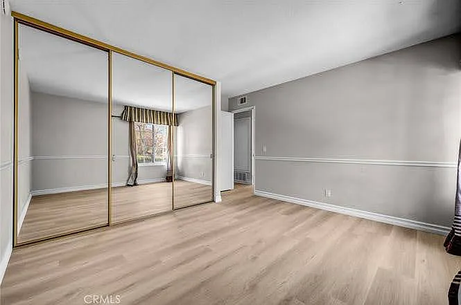 4 Hickory Tree Ln — Photo 12