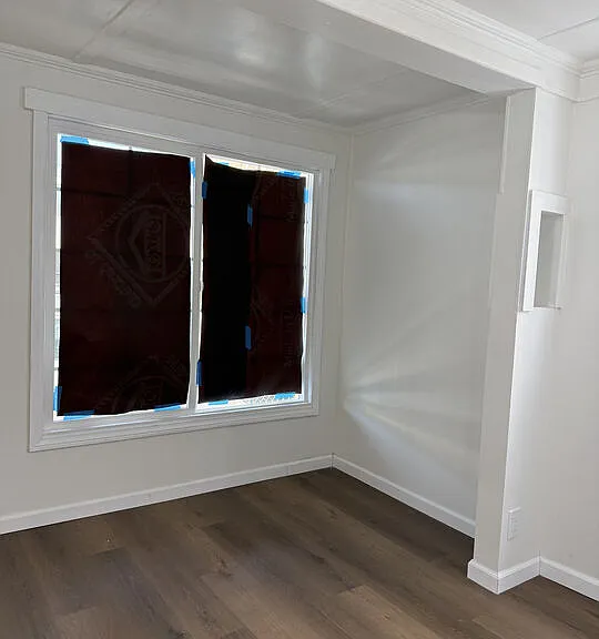 44 Rose Ave — Photo 12