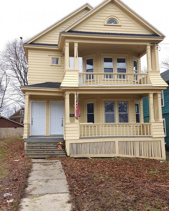 1st image of 118 Niven St