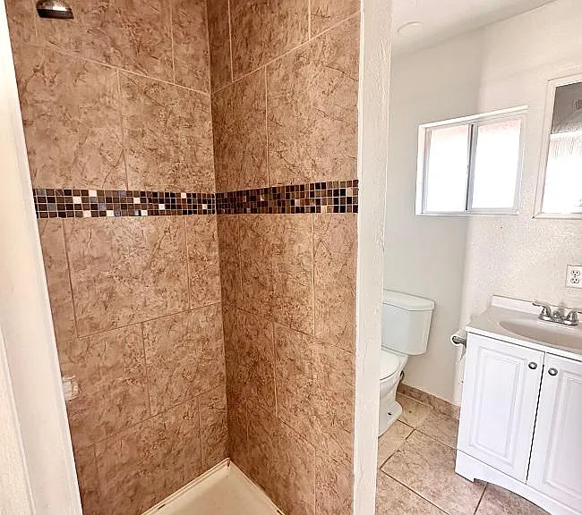 3645 W 8th St #5 — Photo 9