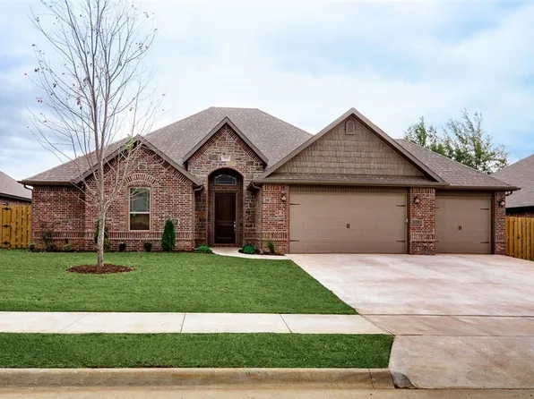 703 SE Fullerton St, Bentonville, AR 72712