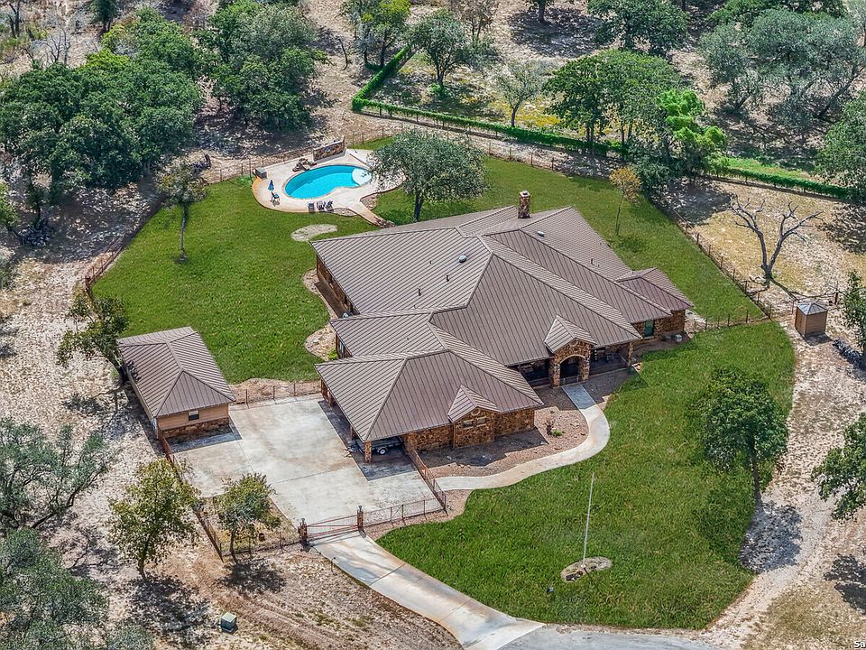 1st image of 584 Arbor View