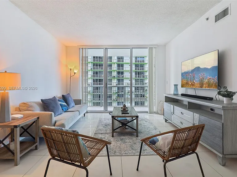 1750 N Bayshore Dr #2805 — Photo 7