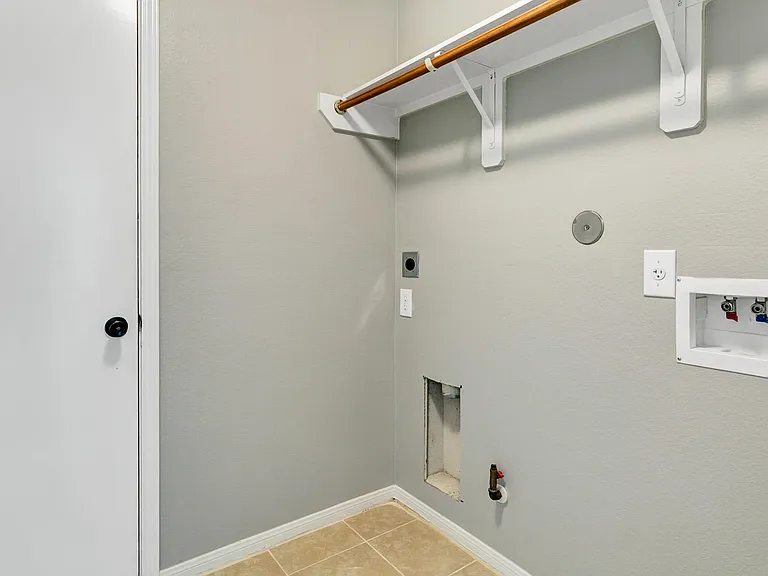 2331 Old Ox Rd — Photo 16