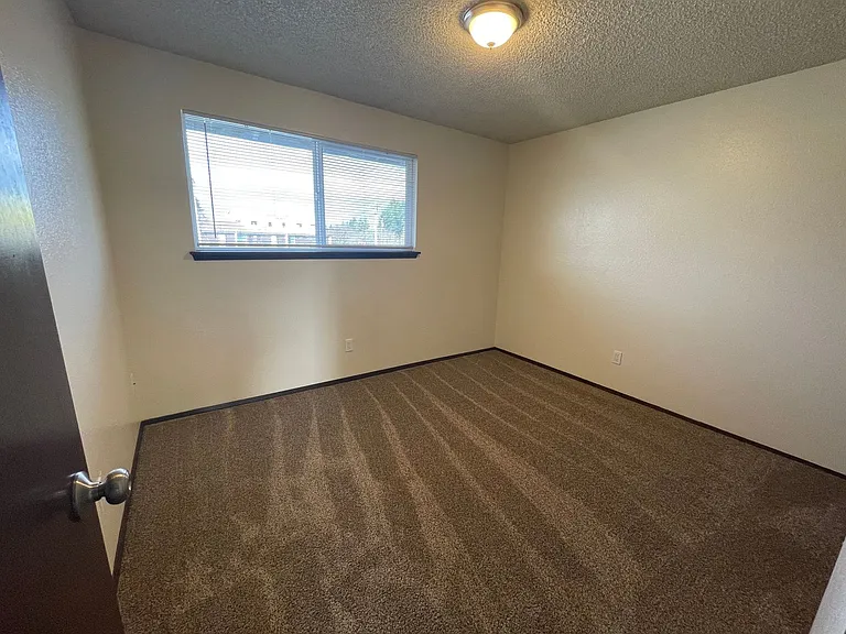 7611 Pacific Ave — Photo 13