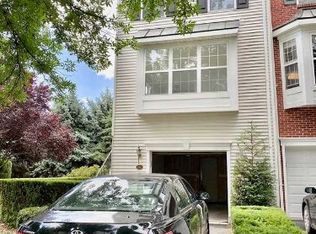 212 Stratford Dr, Nutley, NJ 07110