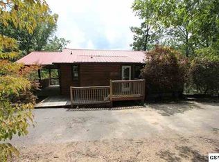 623 Iron Mountain Rd, Pigeon Forge, TN 37863