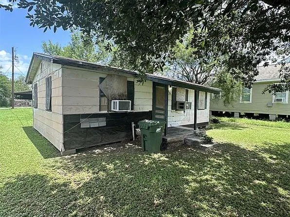 958 W Raymond Ave, Raymondville, TX 78580