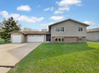 7909 82nd Ave N, Brooklyn Park, MN 55445