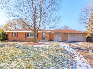 5805 Elmhurst Ave, Minneapolis, MN 55428
