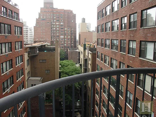 Sold by Halstead Real Estate | media 2