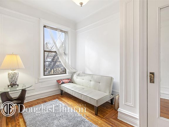 2nd image of 139 E 30th St APT 4B