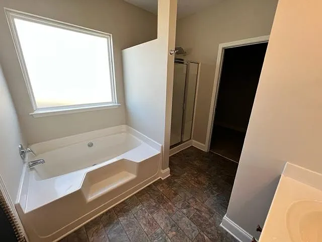 19 Greenfield Dr — Photo 9