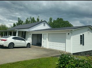 1938 Spring City Rd, Cleveland, VA 24225