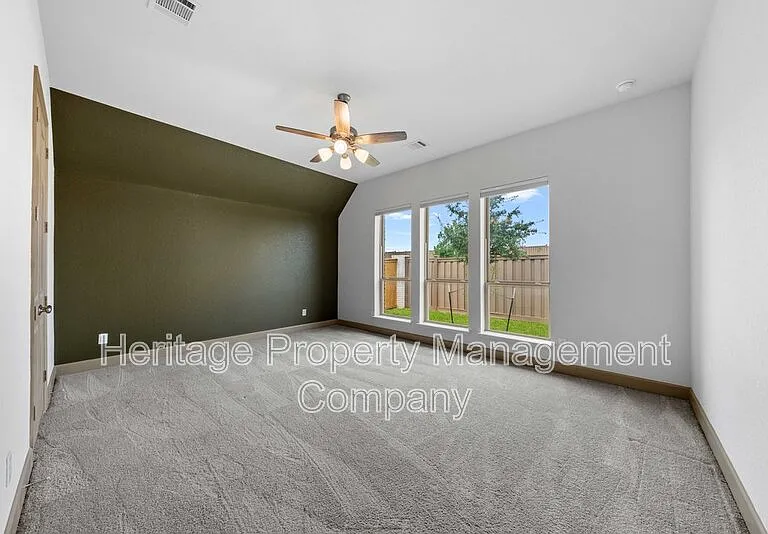 316 Hulda Trl — Photo 17