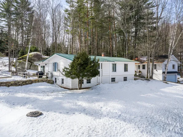 48 Tara Dr, Saranac Lake, NY 12983