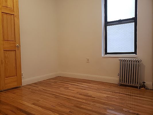 2nd image of 140 E 17th St APT 3A