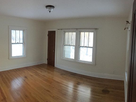 2nd image of 160 Gorland Ave