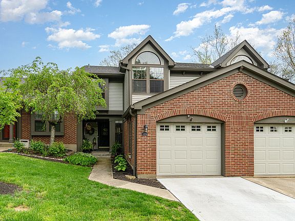 2nd image of 1694 Shady Cove Ln