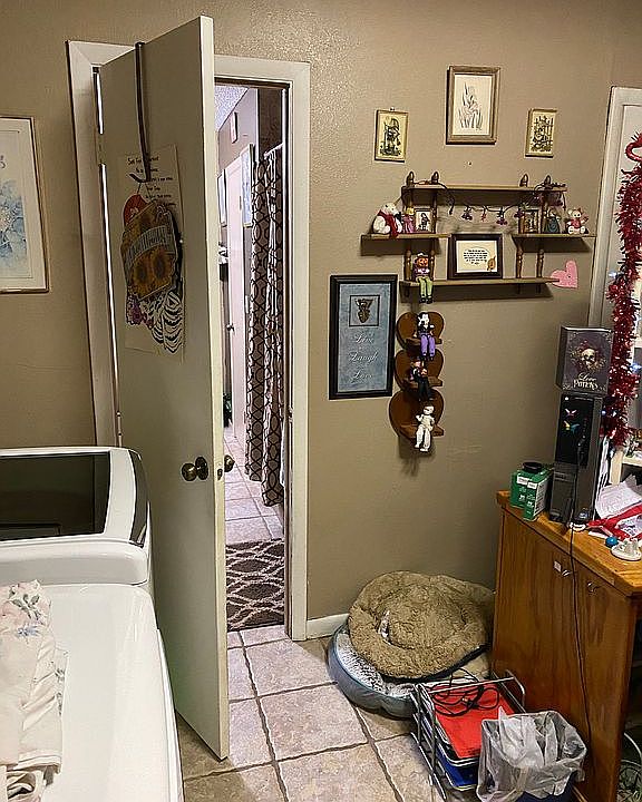 1st image of 2824 School Dr NE