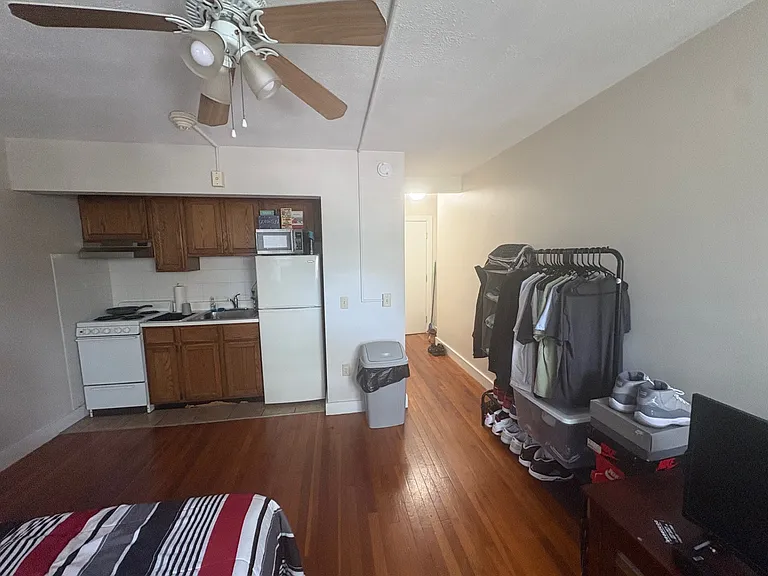 135 Chadwick St #12 — Photo 5