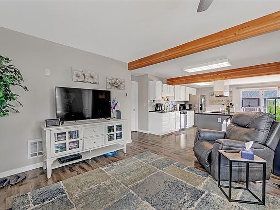 5th image of 7055 Tacoma Avenue S