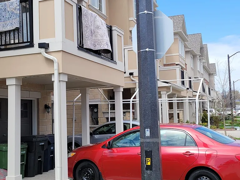 34 Deans Dr — Photo 2