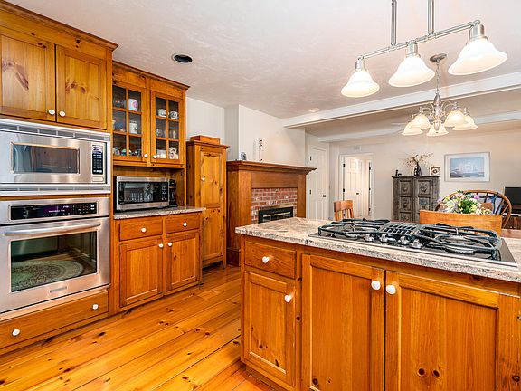3rd image of 19 Elmcroft Way
