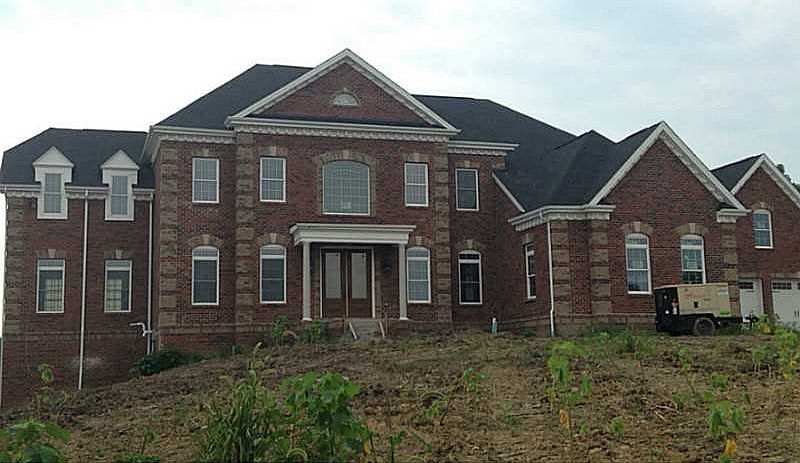 1st image of Graystone Dr